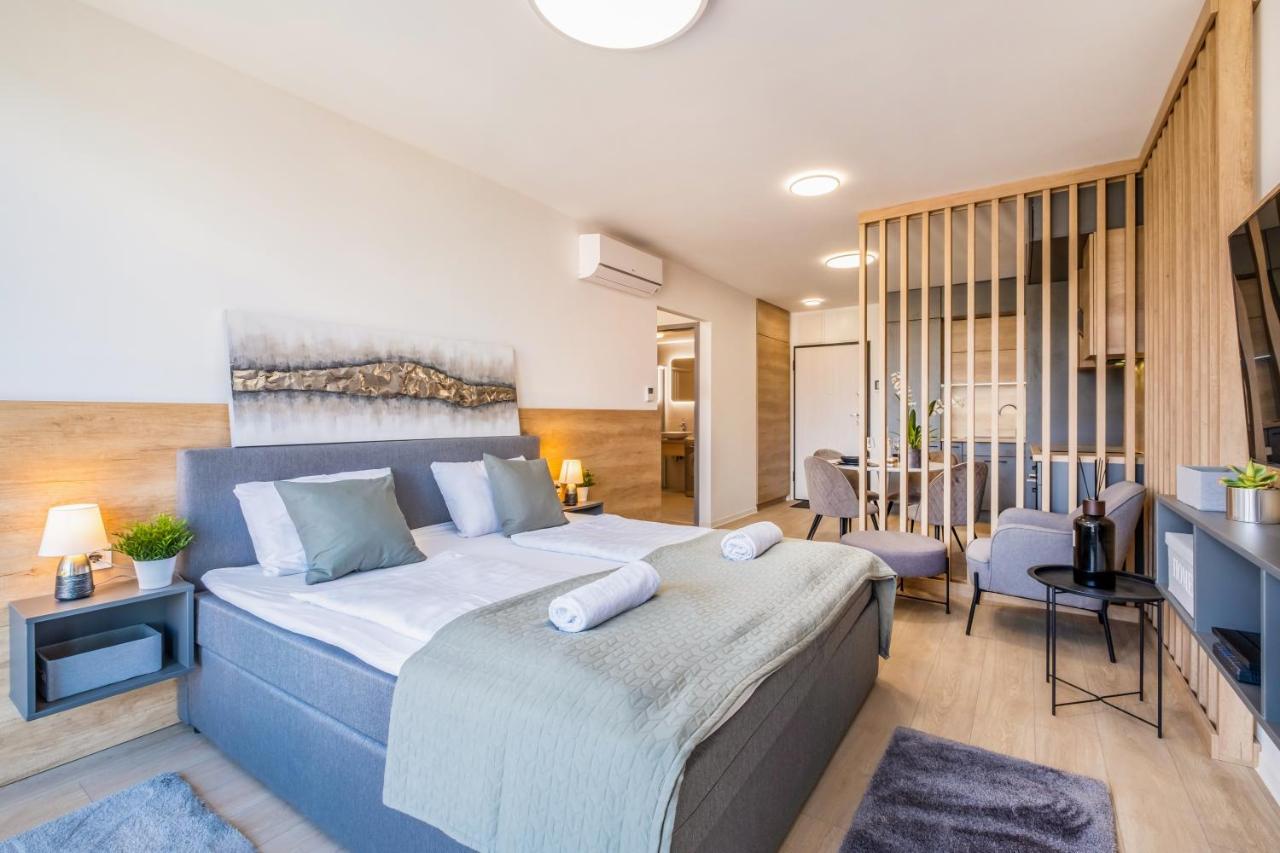 Myflat Coral Premium Suite Siófok Extérieur photo